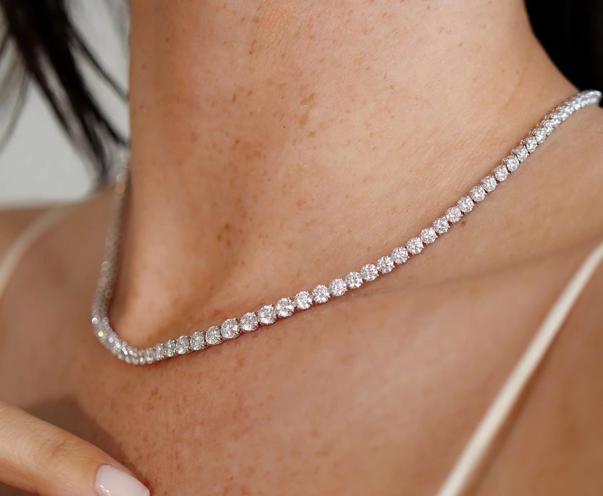 18K White Gold VVS Diamond Tennis Necklace (20ct)
